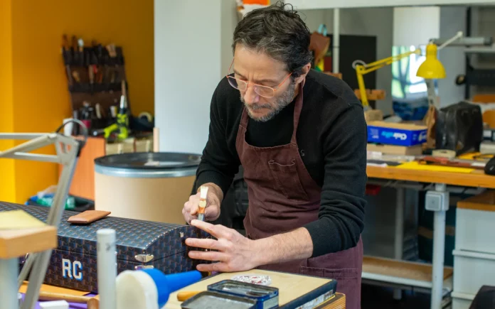 a-la-rencontre-de-franck-tioni-artisan-sellier-maroquinier-sur-mesure